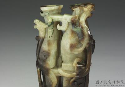 图片[2]-Jade double-tube vase with dragon and phoenix design, late Warring States period to early Western Han dynasty (275-141 BCE)-China Archive